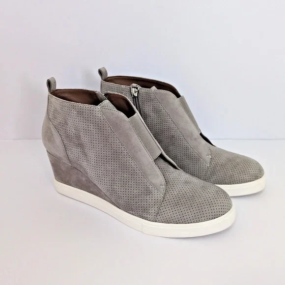 Linea Paolo Anna Wedge Sneaker Rock Perf Suede, Women's Shoe size 10 M - Picture 1 of 7